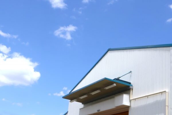 大阪府堺市・アスベスト調査の義務を怠ると工事中断？工場・倉庫の改修は一括対応業者へ！_工場