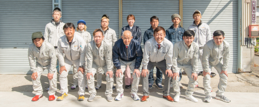 スタッフ集合写真
