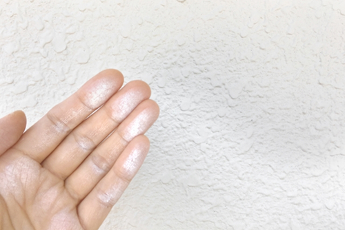 手が白くなった様子