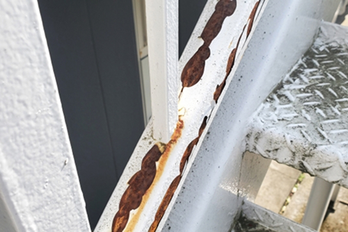 階段・手すりのサビ