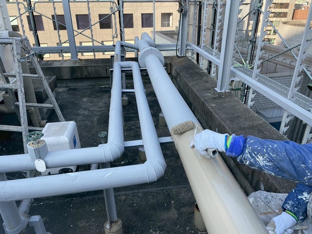 大阪府堺市・工場｜鉄骨塗装・キュービクル塗装工事_施工中 (5)