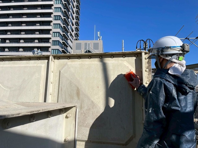 大阪府堺市・工場｜鉄骨塗装・キュービクル塗装工事_施工中 (1)
