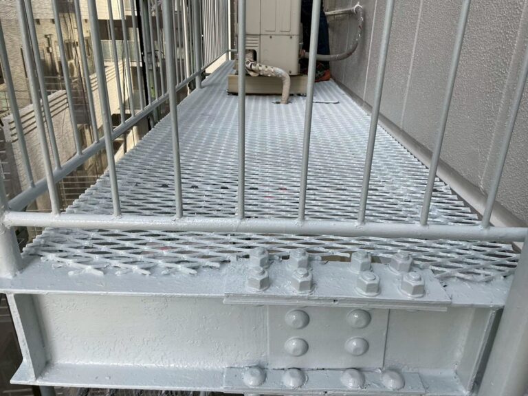 大阪府堺市・工場｜サビが発生していた鉄骨・キュービクル塗装工事_アイキャッチ