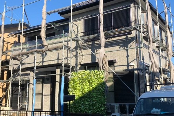 大阪府堺市　外壁塗装　仮説足場設置　メッシュ　下地処理