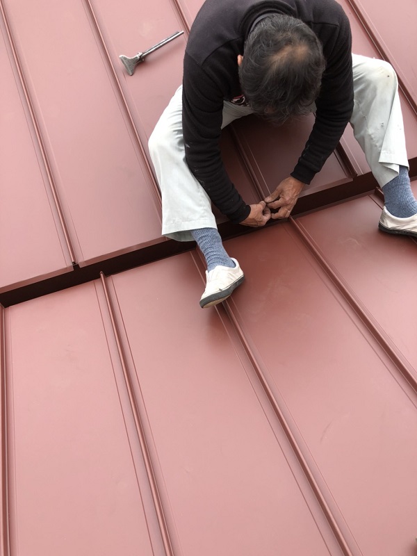 大阪府堺市　屋根工事　屋根カバー工法（重ね葺き工事）　ガルバリウム鋼板