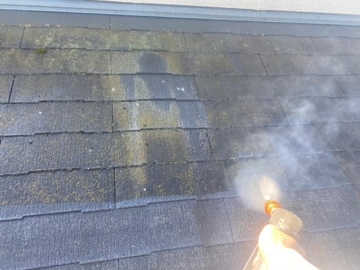 スレート屋根の高圧洗浄の画像