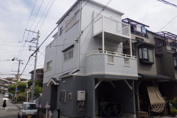 大阪府堺市　T様邸　外壁・屋根塗装　ベランダウレタン防水　シーリング工事　サイディングボード一部張り替え