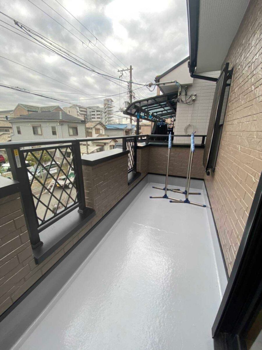 大阪府堺市　T様邸の屋根・外壁塗装工事が完了しました！　サイディング部分張り替え