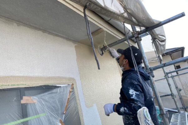 大阪府河内長野市　外壁塗装の仕上げ　関西ペイント アレスダイナミックトップ