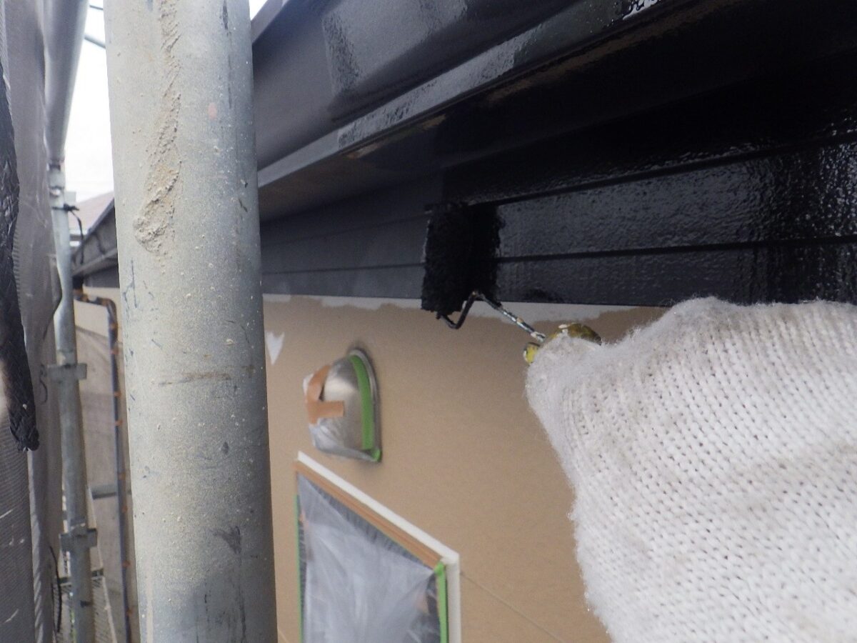 大阪府堺市　T様邸　外壁塗装工事　破風板の劣化を放置すると大変！