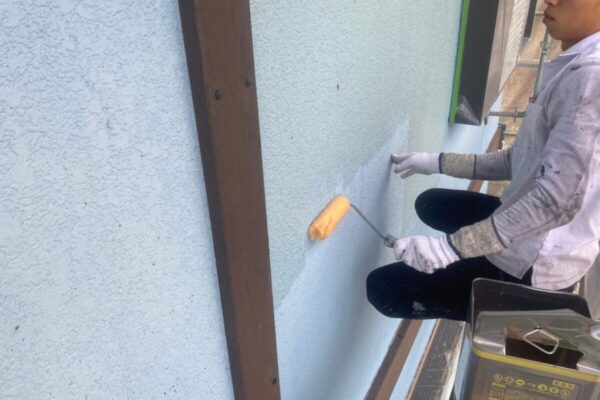 大阪府大阪狭山市　N様邸　屋根・外壁塗装工事　外壁の下塗りを行いました！