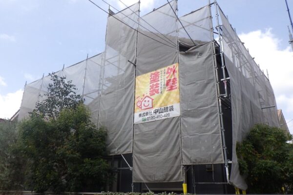 大阪府堺市　S様邸　外壁塗装工事　足場の組み立て設置