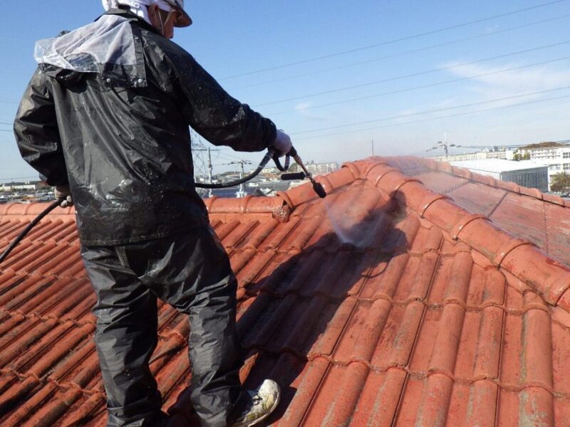 大阪府堺市　Y様邸　屋根・外壁塗装工事　屋根の高圧洗浄を行いました！