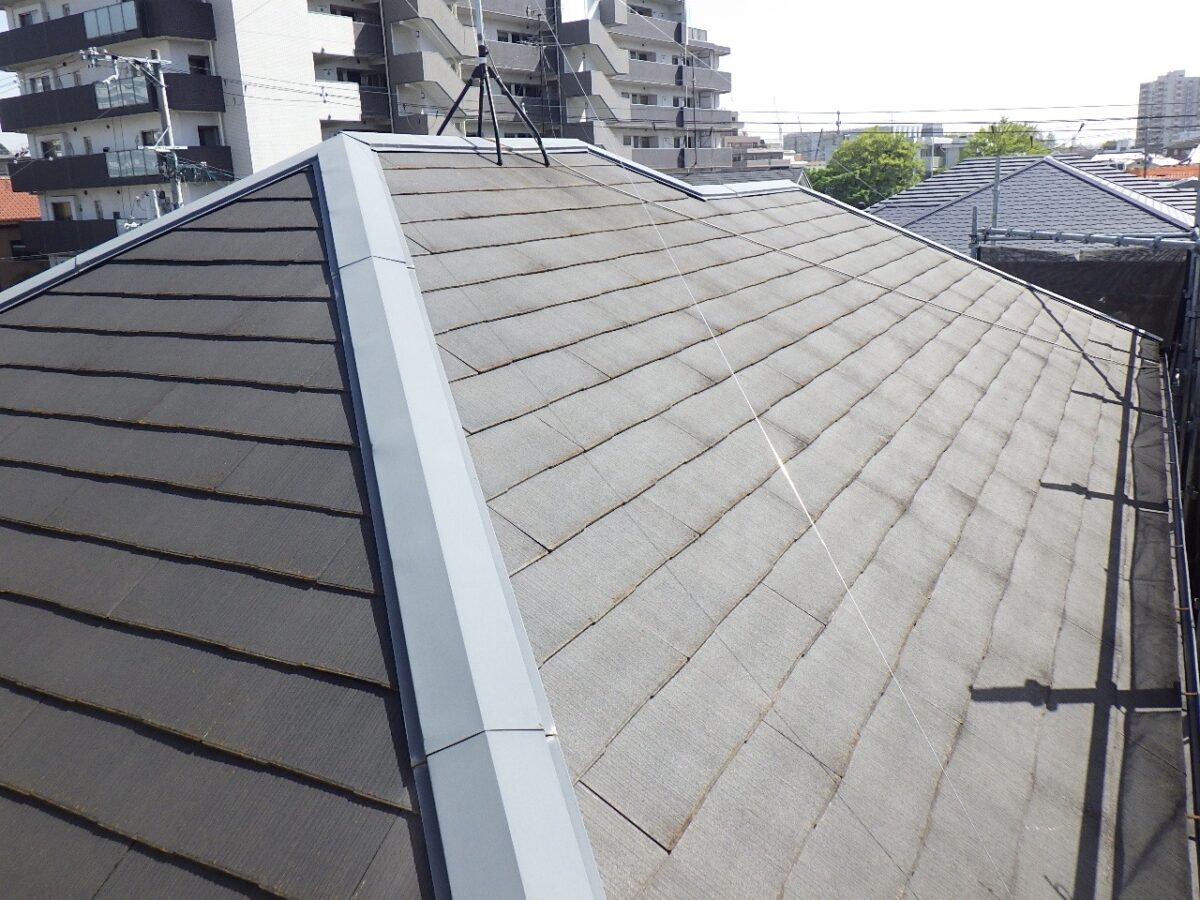 大阪府堺市　N様邸　屋根塗装・外壁塗装工事　施工前の屋根と屋根板金の補修工事