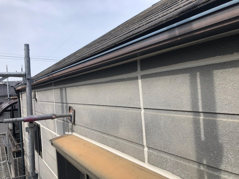 大阪府堺市　N様邸　屋根塗装・外壁塗装工事　 付帯部　軒樋の塗装