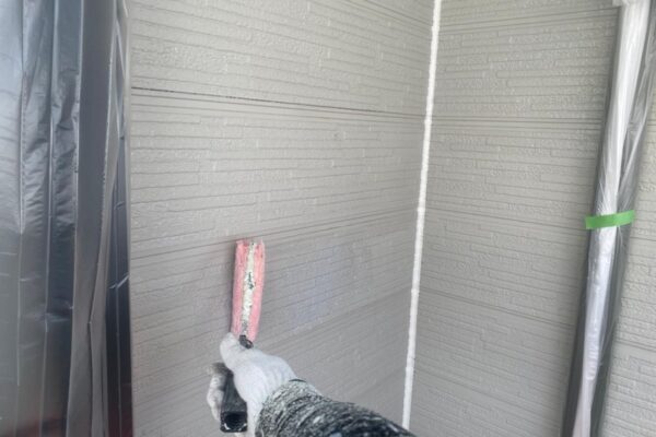 大阪府堺市　T様邸　現場養生と外壁の下塗りを行いました！