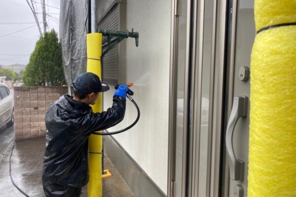 大阪府堺市｜屋根と外壁、土間コンクリートの洗浄作業