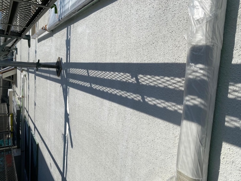 大阪府堺市｜外壁を水性ミラクシーラーエコで下塗りしました