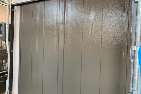 雨戸 錆止め塗装〜中塗り〜上塗りまでをレポート！｜大阪府堺市南区