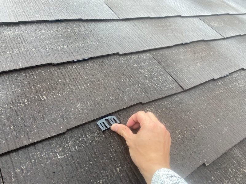 スレート屋根の塗装で大事な縁切りを行いました！｜大阪府堺市北区