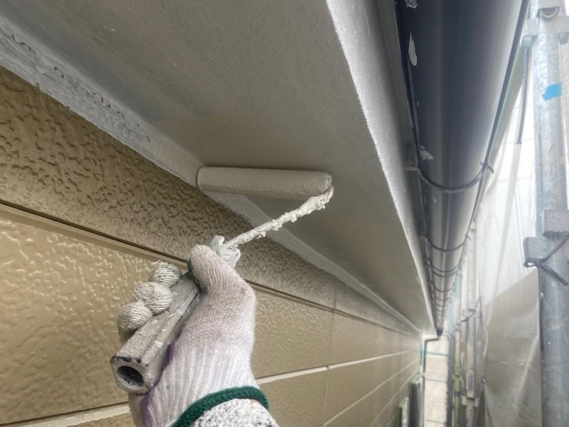 大阪府堺市北区｜軒天井を下塗りしました！