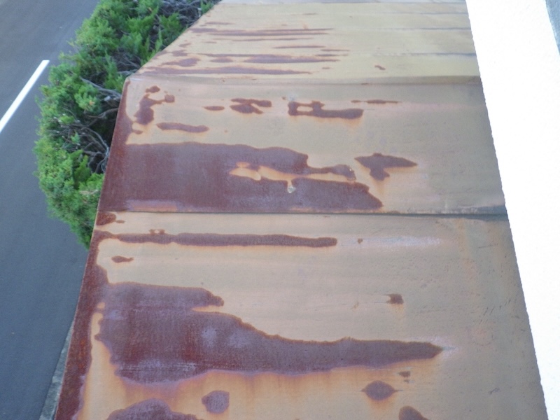 大阪府堺市南区赤坂台|木部と鉄部の劣化をレポート!腐食があると大変です!