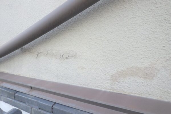 外壁の塗膜が劣化して剥離していました｜大阪府堺市南区