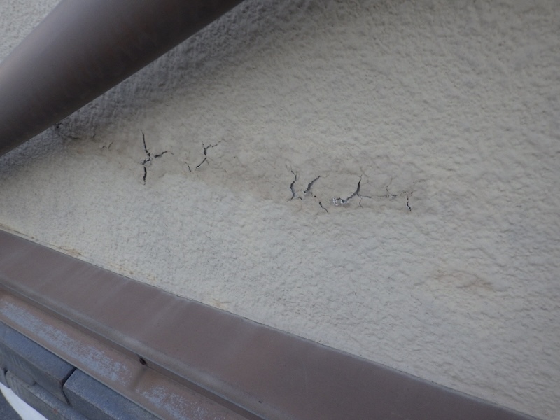 外壁の塗膜が劣化して剥離していました|大阪府堺市南区赤坂台