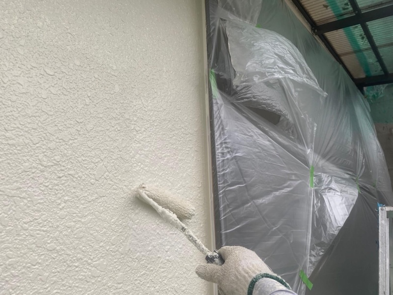 外壁塗装の「中塗り」と「上塗り」の違いとは何か?