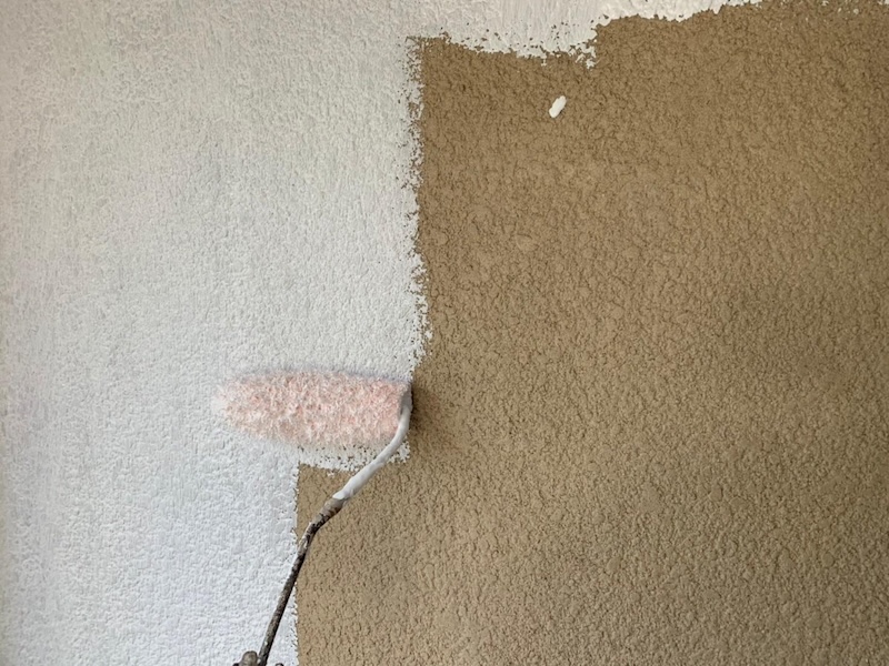 外壁を下塗りしました。エコカチオンシーラー・アレスホルダーZ|大阪府堺市