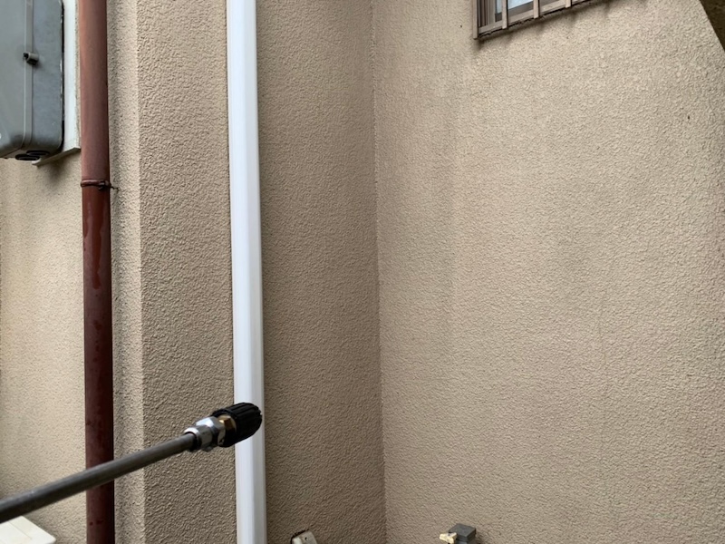 大阪府堺市|高圧洗浄の工程をレポート!車庫上の床も洗浄しました