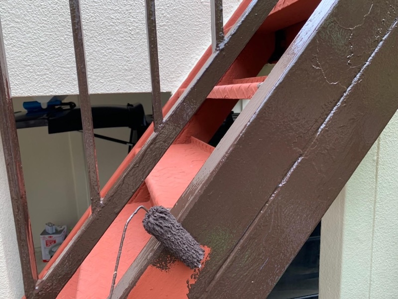 錆びたままにしておくのは危険!鉄骨階段の塗装をレポートします!|大阪府堺市