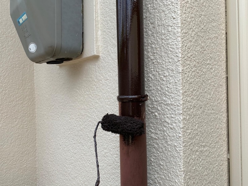 大阪府堺市|垂木・軒天井の木部塗装、雨樋塗装を実施。割れた瓦を差し替えました