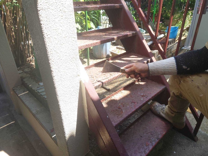 錆びたままにしておくのは危険!鉄骨階段の塗装をレポートします!|大阪府堺市