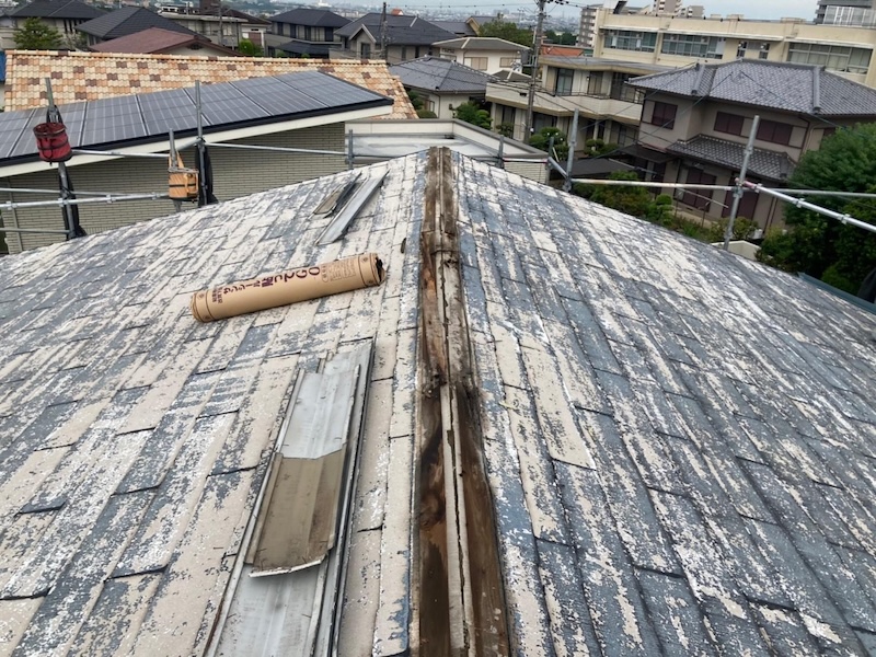 棟板金工事の手順を徹底解説!台風被害から屋根を守る修理方法とは