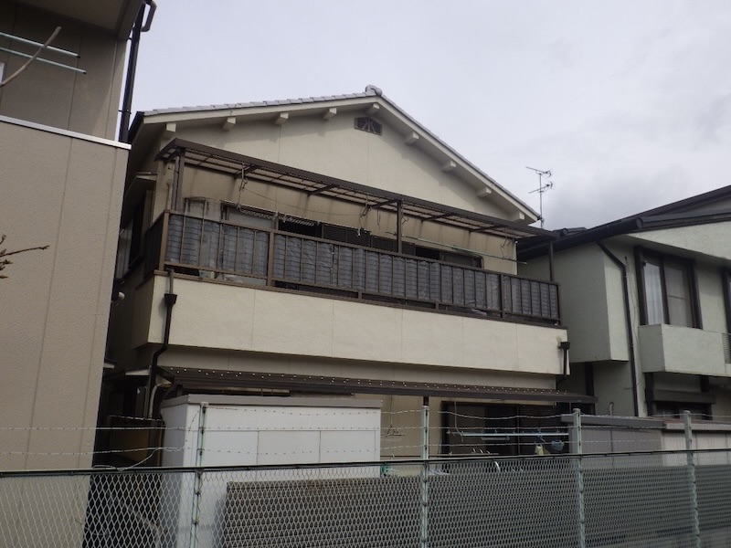 T様より外壁塗装工事のご依頼をいただきました!施工前と高圧洗浄までをレポート|大阪府堺市